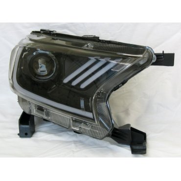 Ford Ranger T7 оптика передняя  стиль Mustang