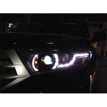 Toyota Highlander оптика передняя ксеноновая стиль RR Evogue