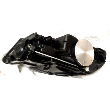 Volkswagen Touareg 2006+ оптика передняя  FULL LED