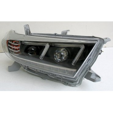 Toyota Highlander оптика передняя ксеноновая