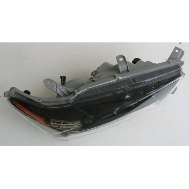 Toyota Highlander оптика передняя ксеноновая