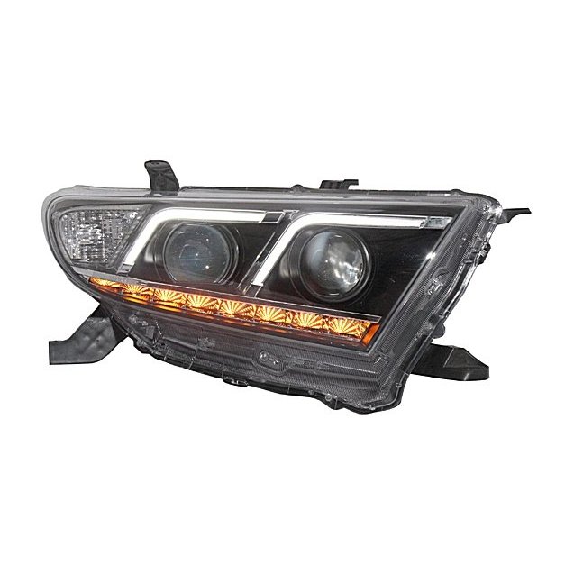 Toyota Highlander оптика передняя ксеноновая с DRL 