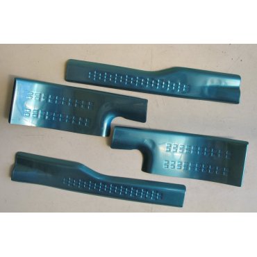 Mitsubishi Outlander 2015 накладки на пороги дверных проемов верхние тип C