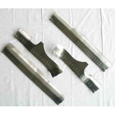 Nissan X-Trail T32 накладки защитные на пороги дверных проемов верхние тип B