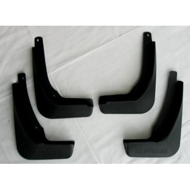 Skoda Superb 3 брызговики колесных арок GT передние и задние полиуретановые с лого